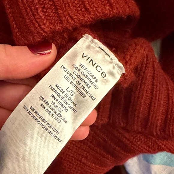 Vince Rich Red Cashmere Crew Neck Sweater - Picture 4 of 4